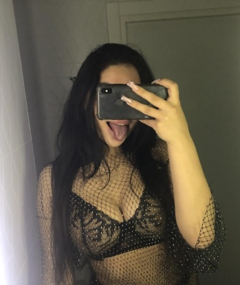 👠 Испытай мои нежные прикосновения и страстные поцелуи. 💏
Я красивая и опытная индивидуалка, способная разогреть тебя до предела и довести до нирваны. 🌟 Мои услуги включают классический и оральный секс, ролевые игры, стриптиз и многое другое. Уверяю тебя, ты не пожалеешь о проведенном со мной времени. 💥
А еще у меня есть отличные отзывы от предыдущих клиентов, которые говорят о моей незабываемой классической внешности и невероятном чувстве юмора. 🌹 Доверься моим магическим ласкам и мгновениям страсти - и ты будешь хотеть вернуться ко мне снова и снова. 😘
Жду тебя в Москве! Будь мужчиной, который заслуживает лучшего, и позвони мне прямо сейчас. 💗 Наталья